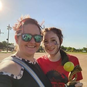 Meet your Posher, Caitlin